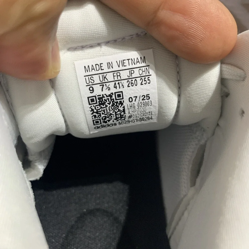 adidas Crazyflight 6 Mid Volleyball Sneaker White Silver HP7030 Women Sz 9